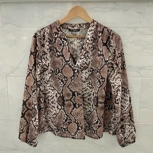 Long Sleeve Snakeskin Printed Blouse